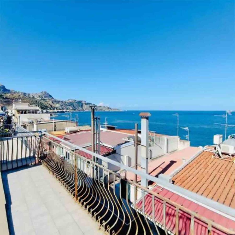 Naxos 101 Apartment A Due Passi Dal Mare Giardini-Naxos Buitenkant foto